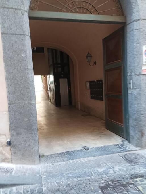 A Casa Di Laura Daire Napoli Dış mekan fotoğraf