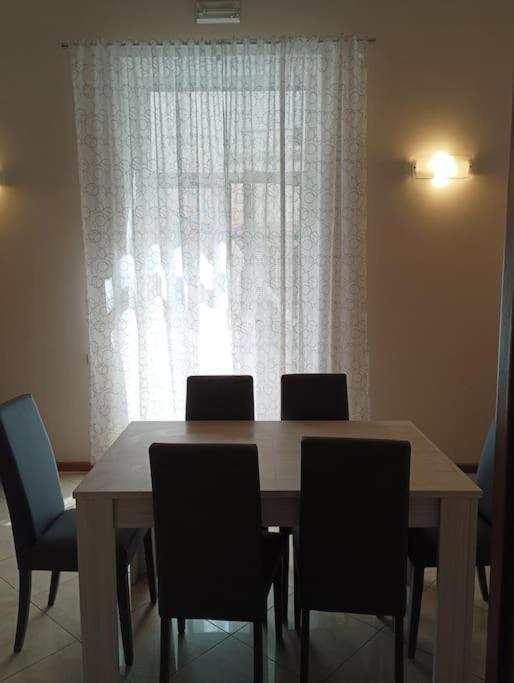 A Casa Di Laura Daire Napoli Dış mekan fotoğraf