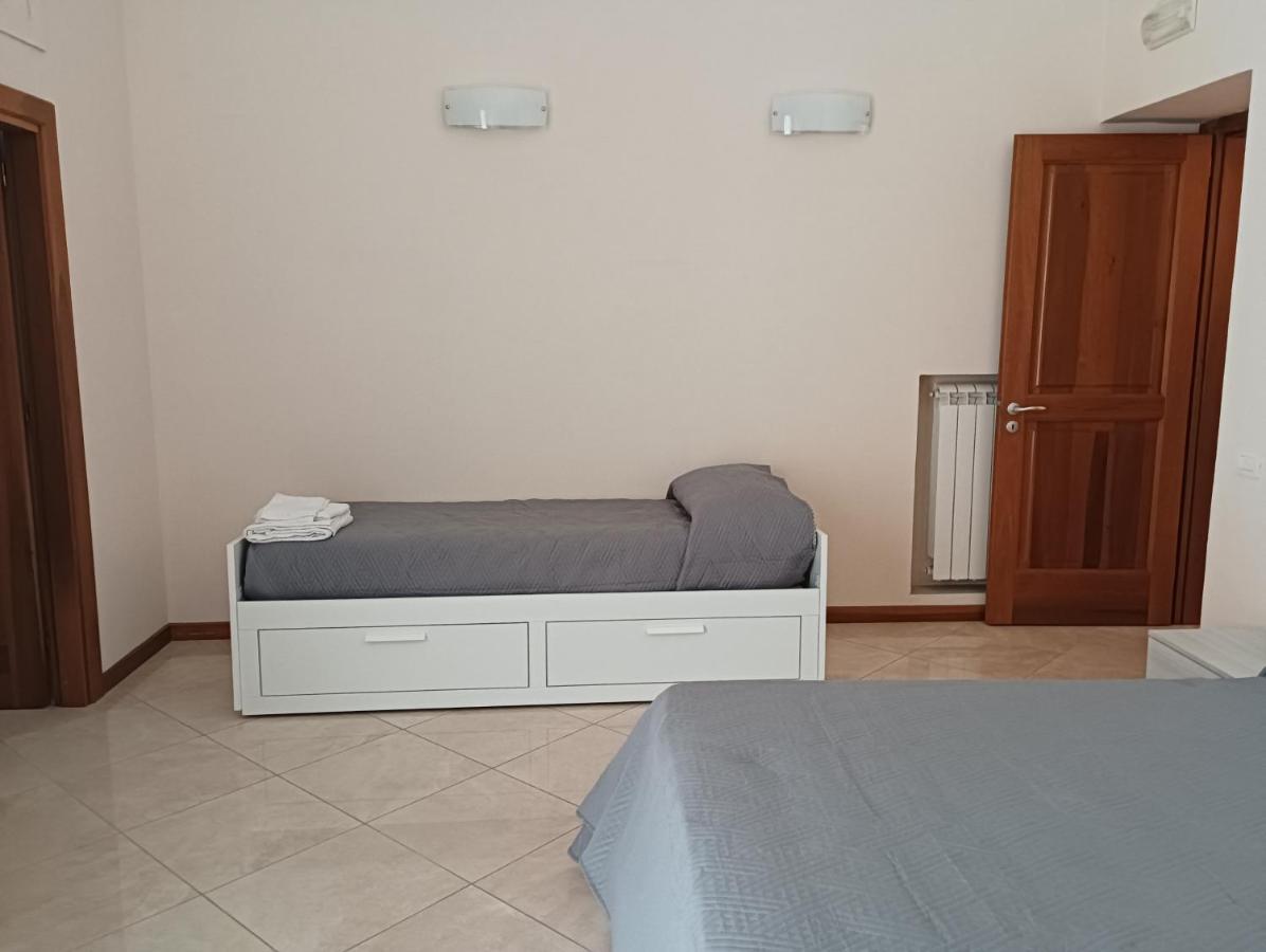 A Casa Di Laura Daire Napoli Dış mekan fotoğraf